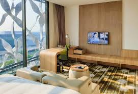 A bar/lounge is on site where guests can unwind with a drink. Crowne Plaza Changi Airport Premier Room Review Point Hacks