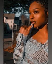 Carrie Mays (@melanatious__) • Instagram photos and videos