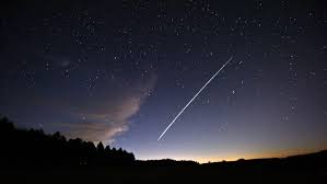 Twitter split over mysterious objects in night sky. Spacex Satellites Fill Nevada S Night Sky With Mega Constellations