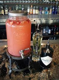 7 Big Batches Cocktail Recipes For A Crowd La Jolla Mom Batch Cocktail Recipe Cocktail Recipes For A Crowd Yummy Drinks