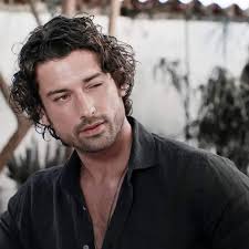 Marhaba , Poyraz bey ❤ #AlpNavruz!