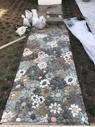 Is This The Sweetest Thing Ever Stone Mosaic Pebbles Walkway Path Diy Walkway Landscaping Garden Paths Garden Projects