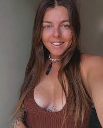 Kayla Upton's Instagram, Twitter & Facebook