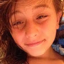 Shelby Blanton's Instagram, Twitter & Facebook