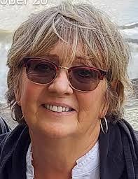 Cindy Topping's Instagram, Twitter & Facebook