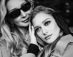 Diana Jesus's Instagram, Twitter & Facebook