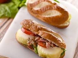 Le Sandwich Salade De Chevre Chaud Recette Salade De Chevre Chaud Salade Chevre Idee Recette