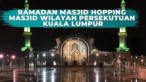 Comprising a main prayer hall with 48 smaller domes around it, it is set to the northwest of the old railway station, a couple of hundred metres towards the end of jalan sultan hishamuddin. Ramadan Masjid Hopping Masjid Wilayah Persekutuan Kuala Lumpur 10 Mei 2021 Youtube