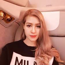 The 1990s is often remembered as a decade of peace, prosperity and the rise eina azman is part of a millennial generation (also known as generation y). ð'¬ð'Šð'ð'‚ ð'¨ð'›ð'Žð'‚ð' Eina Azman Instagram Photos And Videos Instagram Photo Photo And Video Photo