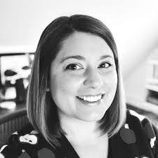 Karen Spinner's Instagram, Twitter & Facebook