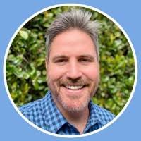 Lauren Luebbers's Instagram, Twitter & Facebook