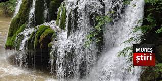 Vândut în toată lumea magazin de vânzare cumpara online imagini spectaculoase de la cascada. Video Cascada BigÄƒr Iarna Mures Stiri