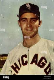 Former Chicago White Sox pitcher Jon Garland throws out a ceremonial first  pitch before a baseball game between the Boston Red Sox and the White Sox  in Chicago, Saturday, May 4, 2019. (