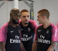 The new psg 2018/19 home kit is produced by nike and featuring emirates as main sponsor. Ø§Ù„Ø¥ÙŠÙ‚Ø§Ø¹ Ø§Ø³ØªØ±Ø®Ù‰ Ø¹Ø±Ø¨Ø© Ù‚Ø·Ø§Ø± Psg Training Jersey 2018 19 Consultoriaorigenydestino Com