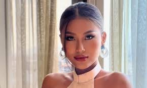 Á hậu Thạch Thu Thảo