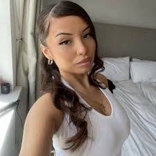 Yadiel Martinez's Instagram, Twitter & Facebook