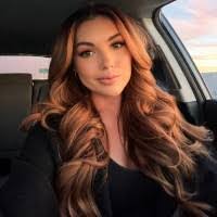 Tara Broderick's Instagram, Twitter & Facebook