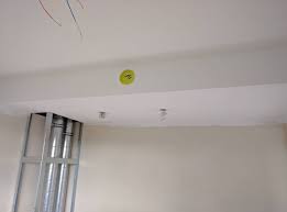 Wer aus seinen räumen mehr machen möchte, sollte unbedingt einen blick auf unsere außergewöhnliche deckenmodule werfen. Led Spots Fur Abgehangte Decke Forum Auf Energiesparhaus At
