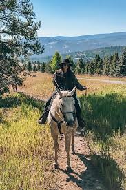 Montana whitewater offers horseback riding with two awesome and knowledgable ranches outside the north and west entrances to yellowstone national park. Horseback Riding Montana City Soul Southern Heart