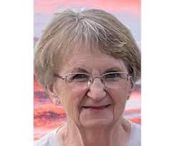 Barbara Delorme's Instagram, Twitter & Facebook