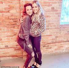 One tree hill is an american television series created by mark schwahn for the wb in 2003. Jana Kramer Poses Up With One Tree Hill Co Star Hilarie Burton At Show Reunion Readsector