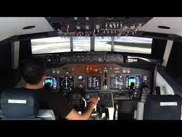 Boeing 737 Home Cockpit Youtube Flight Simulator Cockpit Flight Simulator Cockpit