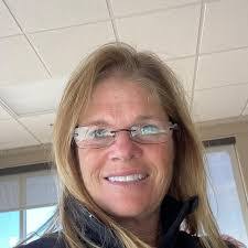 Elizabeth Conyers's Instagram, Twitter & Facebook