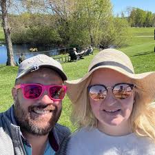 Has anyone else had a slow golf game due to a player recording every shot?