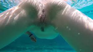 Im under the water, please help me