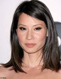 Lucy Liu Coupe Au Carre Les Plus Jolis Modeles A Adopter Elle Cheveux Cheveux A La Mode Cheveux Asiatique