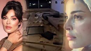 كادت تفقد حياتها بعد الانفجار الكبير الذي حصل في مرفأ بيروت، ومنزلها قريب جدًا من مكان الانفجار حيث تحطم كليًا وظهرت بقع الدماء على جدران منزلها. Ù†Ø§Ø¯ÙŠÙ† Ù†Ø¬ÙŠÙ… Ù…Ù† Ø¯ÙˆÙ† ÙÙ„ØªØ± Ù‡Ø°Ø§ Ù…Ø§ ÙØ¹Ù„Ù‡ Ø§Ù†ÙØ¬Ø§Ø± Ø¨ÙŠØ±ÙˆØª Ø¨Ø¹ÙŠÙ†ÙŠÙ‡Ø§ ØµÙˆØ± Ø§Ù†ÙˆØ«Ø©