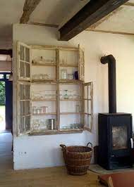 altes fenster als vitrine war mir nicht sicher aber jetzt bau ich mir auch eine zuhause diy alte fenster ideen zum selbermachen fur zu hause