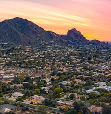 Formation of block mountains block mountain is an elongated upland bordered by fault scarps on both sides. Camelback Mountain Phoenix Arizona Localwiki