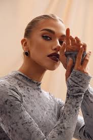 Viclans Stand-Up Collar Velvet Gray Dress with Side Cut