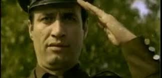 Filmde, bekçilik yapan şaban'ın mahallelilerin haklarını korumak için verdiği mücadele konu edilir. Bekciler Krali Film Yorumlari