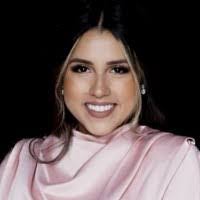 Heidi Molina's Instagram, Twitter & Facebook