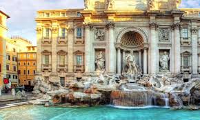 Fontana di Trevi a pagamento? Ecco come i turisti agirano il problema: video