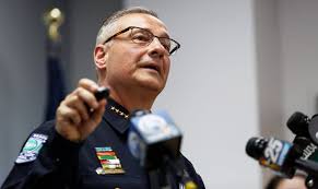 Vero's police chief in complaint line of fire