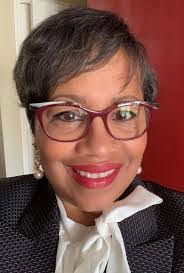 Ursula Robinson's Instagram, Twitter & Facebook