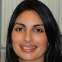 Anna Zavros's Instagram, Twitter & Facebook