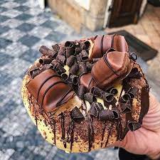 Celtic donuts is an independently run, family owned business in the heart of killarney town. Reposted From Norbertsdonuts Mnam Mnam Mnam Uz Jsi Ochutnal Bueno Banan Pro Vsechny Milovniky Kinder Buena Delicious Donuts Food Cravings Cute Desserts
