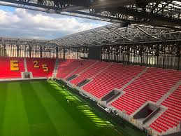 Ev sahibi göztepe futbol takımının eski stadyumu ve eski tesisleri olan ana merkez yıkılarak aynı arazi üzerine. Stat Arama Detay Tff