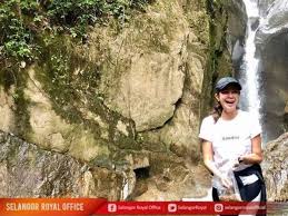 Sungai selangor ialah sebatang sungai penting di selangor, malaysia. Tengku Permaisuri Selangor Beriadah Di Air Terjun Sungai Chiling