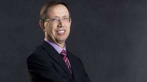 A hub fintech, empresa de meios de pagamento que tem o bilionário carlos wizard martins como dono de 90% do capital, acaba de fechar um contrato com a visa, maior companhia de pagamentos digitais no mundo. Pf Tenta Conduzir Carlos Wizard A Cpi Mas Nao Localiza Empresario Poder360