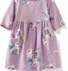 Tren model gaun pesta anak perempuan terbaru 2018 yang ada saat ini memiliki perpaduan warna pink dengan kreasi bunga yang membuat anak . 7 Ragam Baju Anak Usia 8 Tahun Dari Label Ternama Yang Akan Membuatnya Lebih Keren Dan Stylish