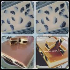 Agar2 yang diasingkan tadi, anda tuang dalam acuan. Resepi Puding Oreo