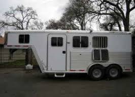 2005 Featherlite Gooseneck 2 Horse Trailer W Lq Living Quarters 16500 Horse Trailer Horse Trailer Living Quarters Horse Trailers