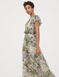 Lo stile etnico è indubbiamente uno dei più riusciti nelle ultime stagioni. Vestiti Lunghi E Midi H M Gli 8 Modelli Top Per L Estate 2020