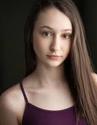 Clara Sampson's Instagram, Twitter & Facebook