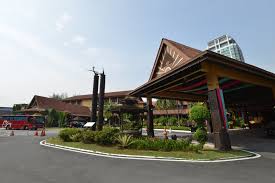 #kraftanganmalaysia #komplekskrafkualalumpur #kraftv dokumentari berkaitan kompleks kraf kuala lumpur sebagai salah satu hab perlancongan di kuala lumpur. Kompleks Kraf Kuala Lumpur Kompleks Kraf Kuala Lumpur Facebook